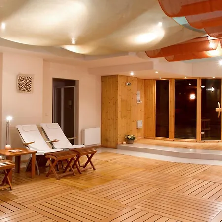 Crystal Palace Boutique Hotel-2